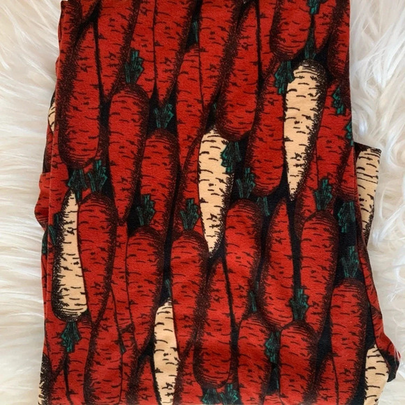 New! Women’s Lularoe carrot 🥕 leggings OS - Picture 1 of 1
